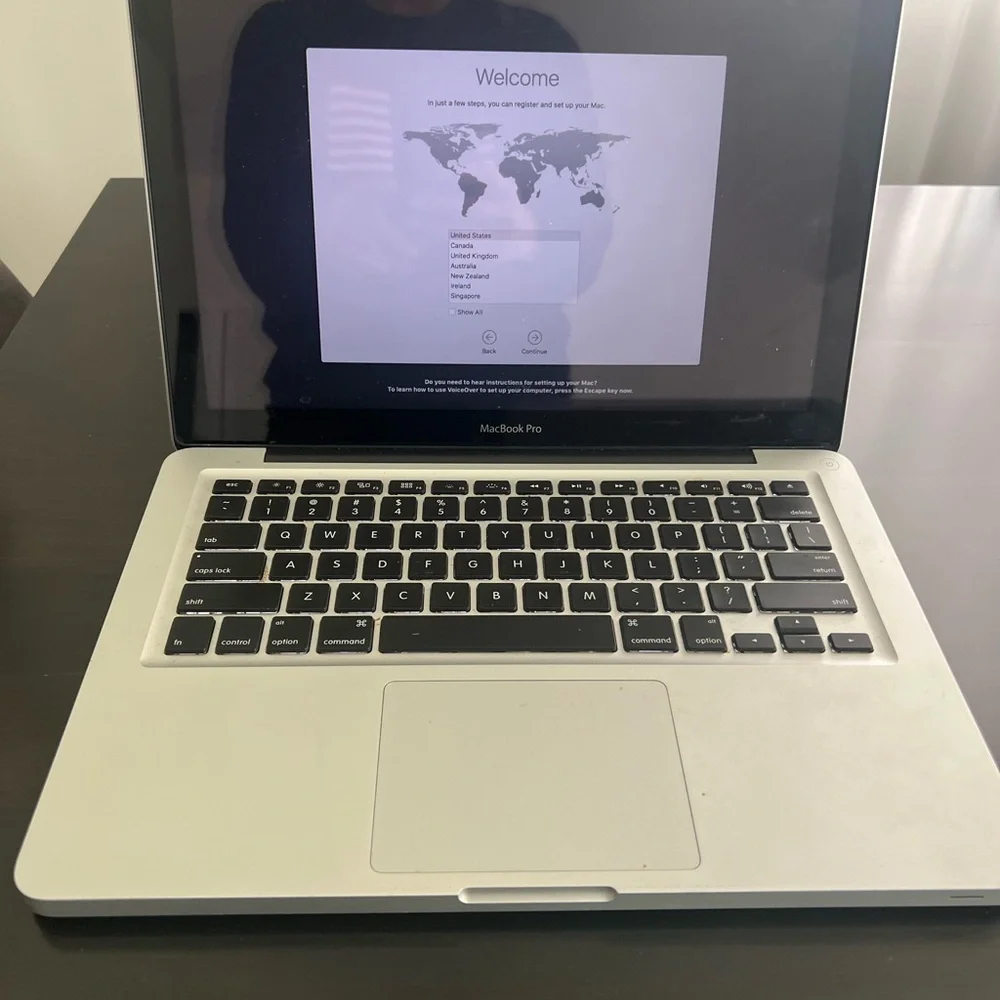 Apple Sleek Silver Device